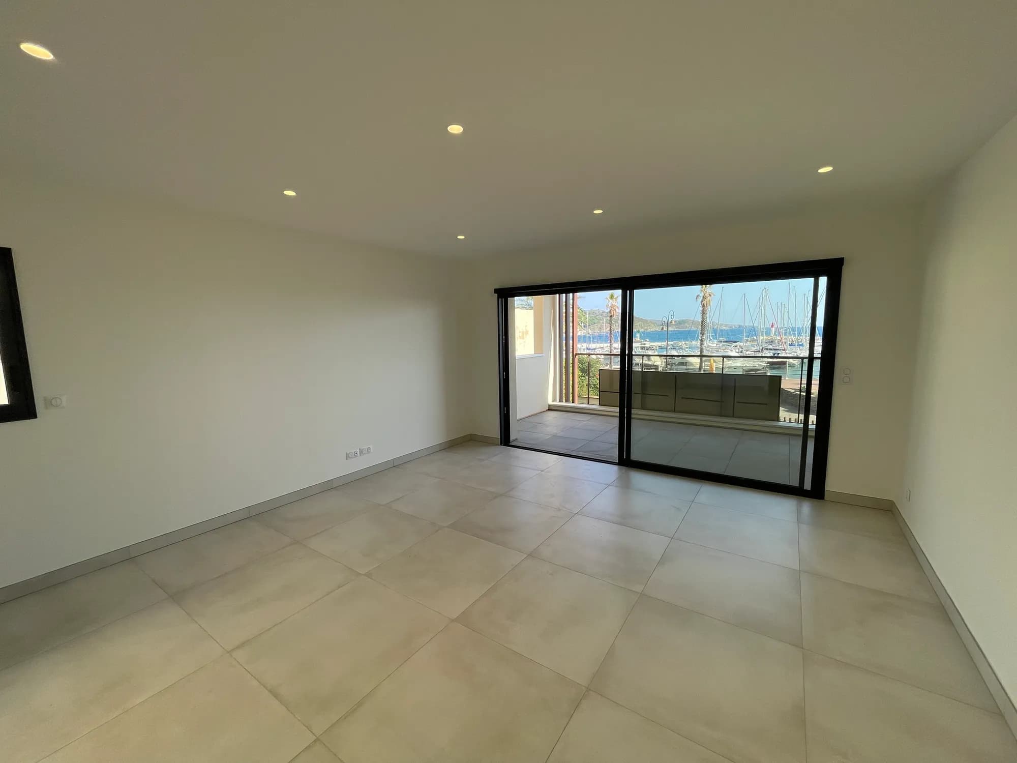 Séjour de l'appartement 101, premier étage
